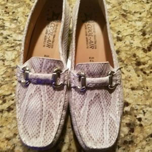 Like New MEPHISTO Loafers 9